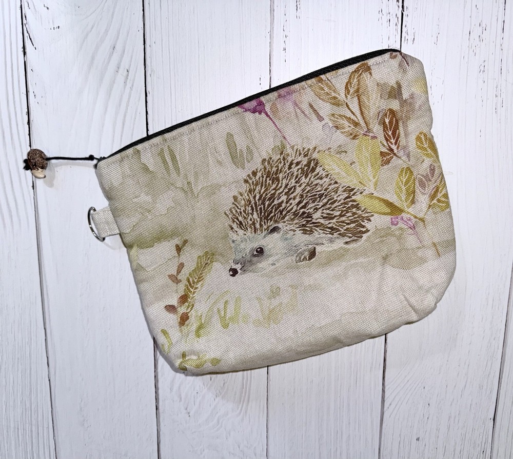Hedgehog Zipper Pull & Print Knitting Project Bag England Custom Made Small EUC