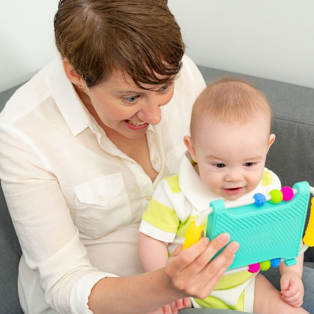 Mobi Peeka Developmental Mirror