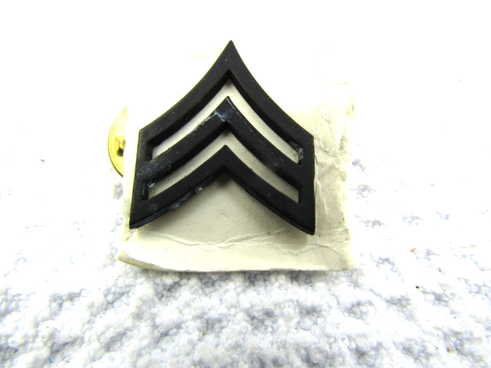 Vintage US Army E-5 Sergeant subdued rank  New