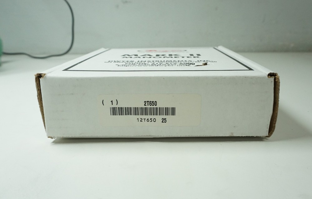 Dwyer Mark II 25 Manometer Liquid Filled Wall Mount