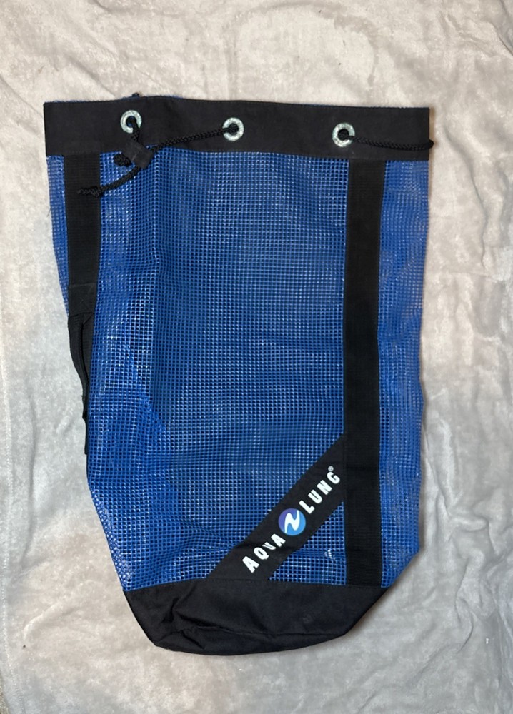 Aqualung Mariner Mesh Backpack Duffle Bag Medium Large Black and Blue