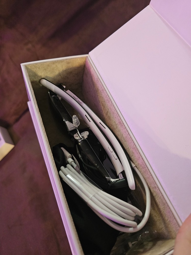 NuEyes Pro3e Smart Glasses
