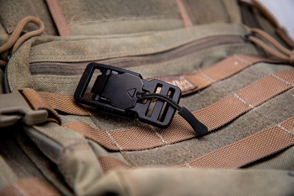 Fidlock-Style Magnetic Fastener. Heavy Duty Magnetic Quick Release Fastener
