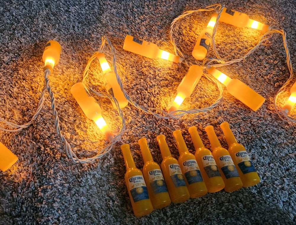 Corona Extra 10 Count Bottle Shape String Lights  Working Plus 7 Spare Bottles