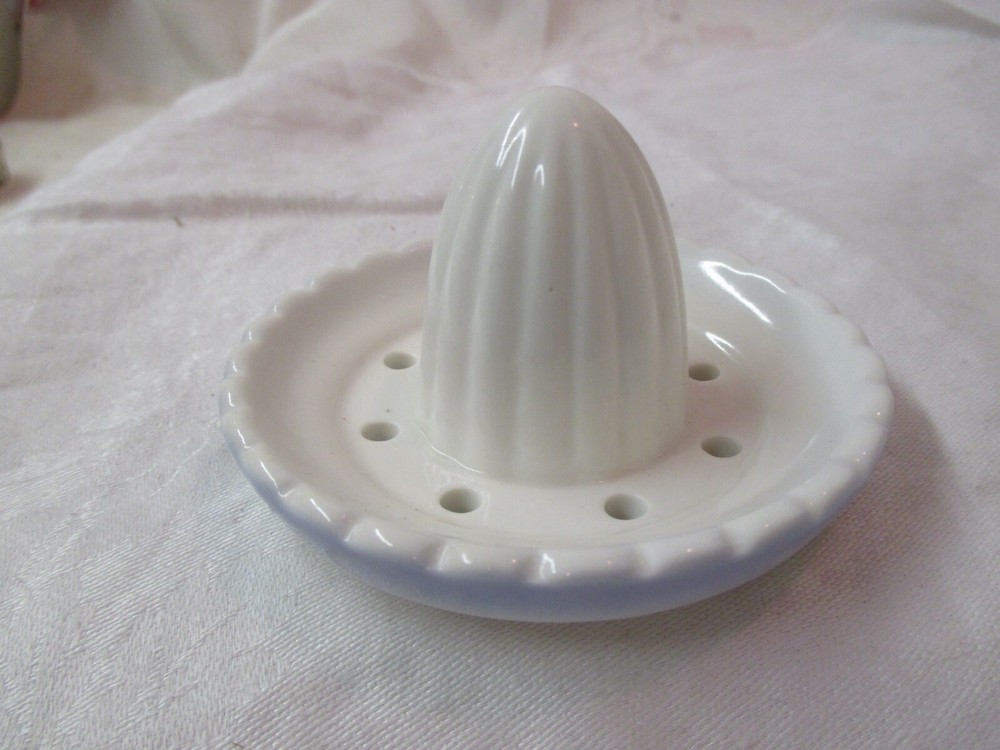 Vintage blue white porcelain Juice Strainer top