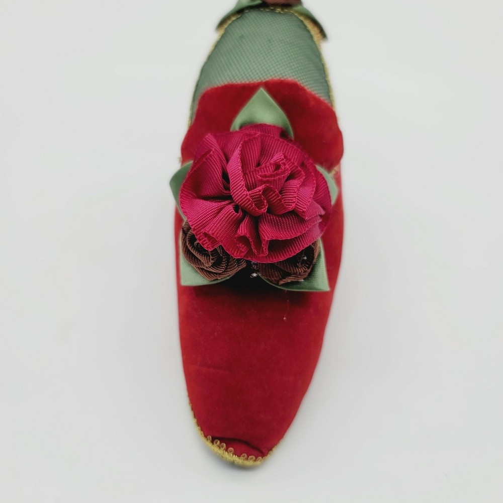 6.5" Maroon Heel Pin Cushion Rose Maroon
