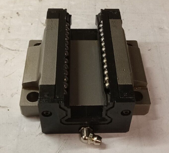 NEW NOOK INDUSTRIES NH30EBT0C5 LINEAR GUIDEWAY RUNNER BLOCK
