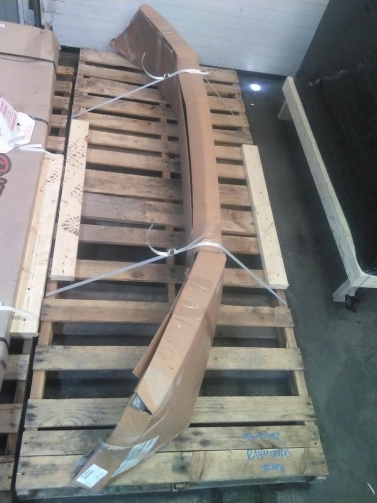 GMC C4500 / C5500 Bumper