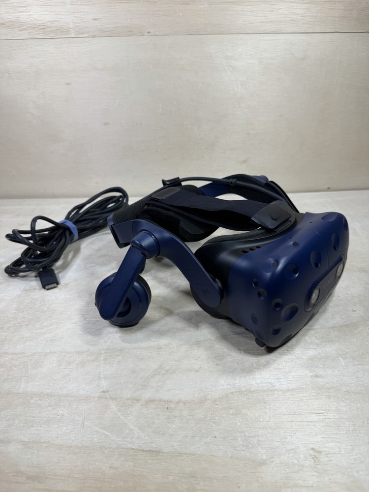 HTC 2Q29100 Vive Pro Virtual Reality Headset & 1 Cable Only