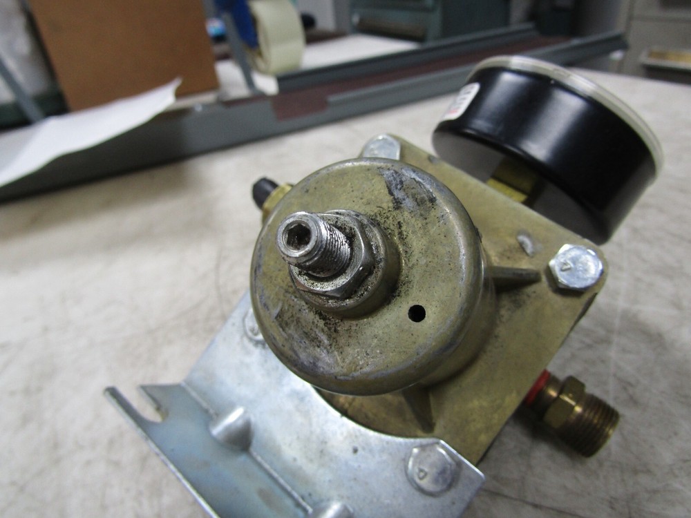 💥POWERS 1/8" SINGLE PRESSURE REDUCING VALVE 0-30 PSI 201-1001