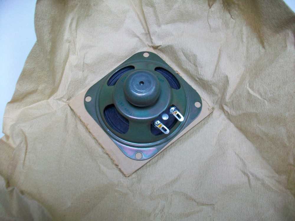 VINTAGE NOS 3 1/2" SQUARE LOUDSPEAKER