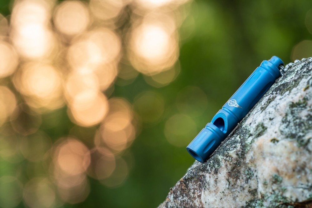 Olight Olife Owhistle Titanium Emergency Whistle, Blue