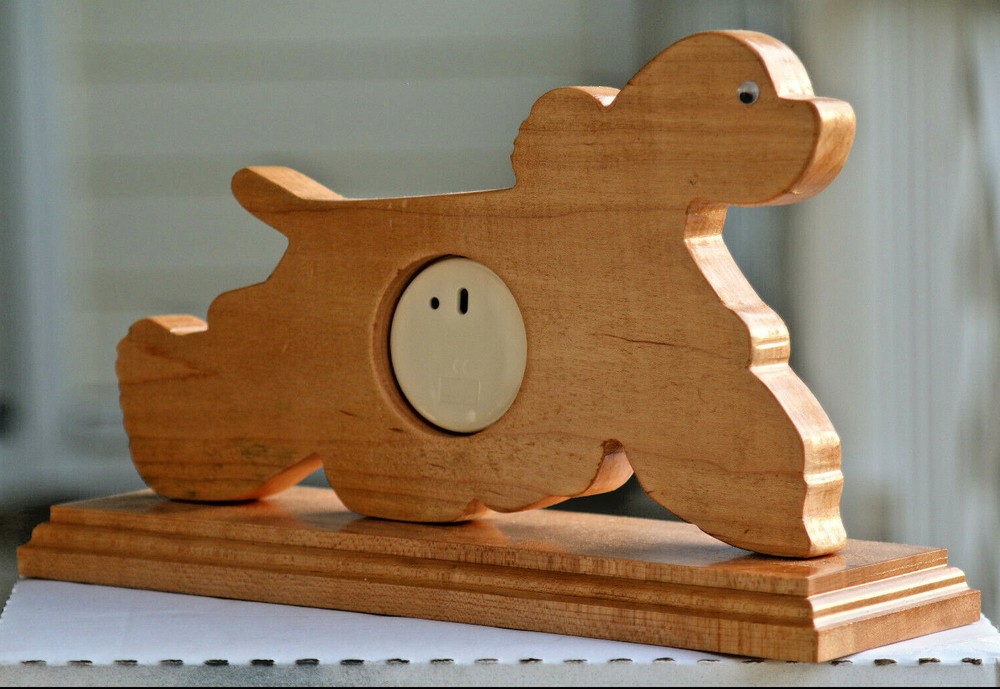 Clock Quartz Shelf/mantel solid figured Maple COCKER SPANIEL 3A batt,7.25" tall