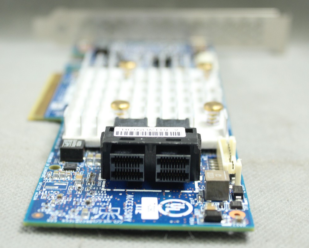 Microchip Adaptec SMARTRAID 3154-8i 2291000-R RAID Adapter Card