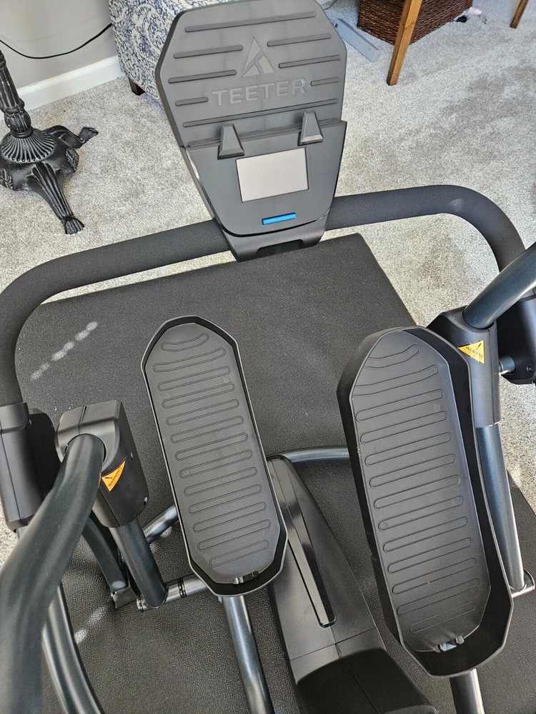 Teeter FreeStep Recumbent Cross Trainer and Elliptical