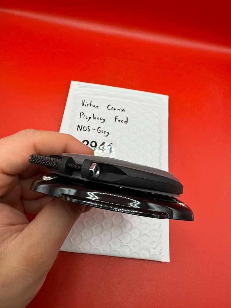 Virtue Crown Prophecy Feed NOS - Grey