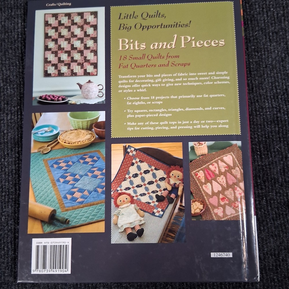 Bits and Pieces 18 Small Quilts from Fat Quarters Hardback Soltys