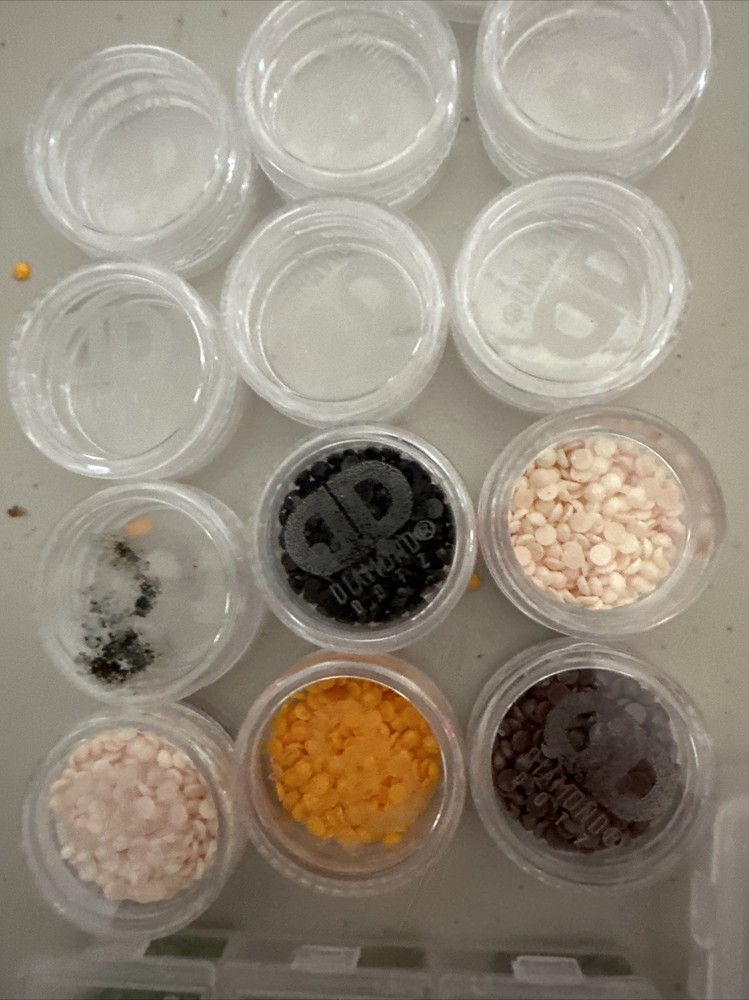 Diamond Dots Freestyle With Cases Assorted Colors Extra Containers