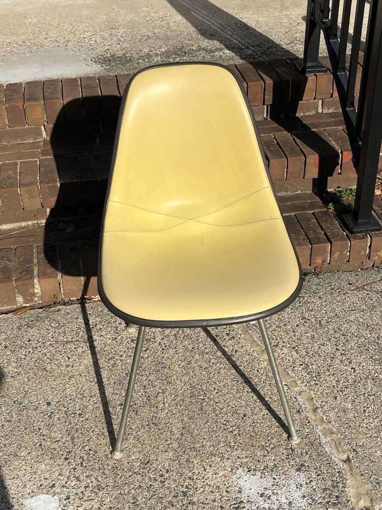 Herman Miller Eames Era Mid Century Modern Shell Chair