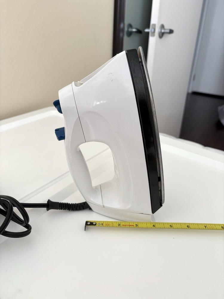 Black & Decker Quick ‘N Easy 380 Iron White 120V