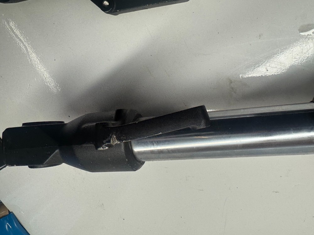 KAWASAKI VERSYS 650 2021 FORKS PAIR