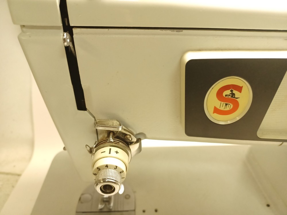 Singer Sewing Machine Zig Zag Model 478 Working