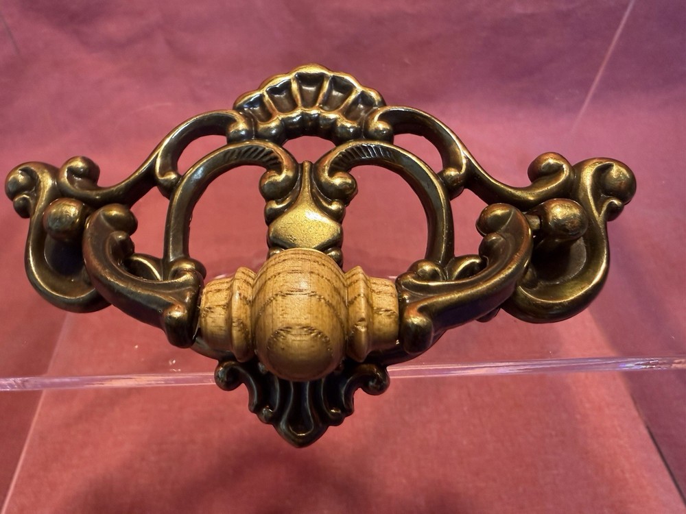 Vintage hardware bail drawer pull chippendale brass & oak 3”on centers (29)