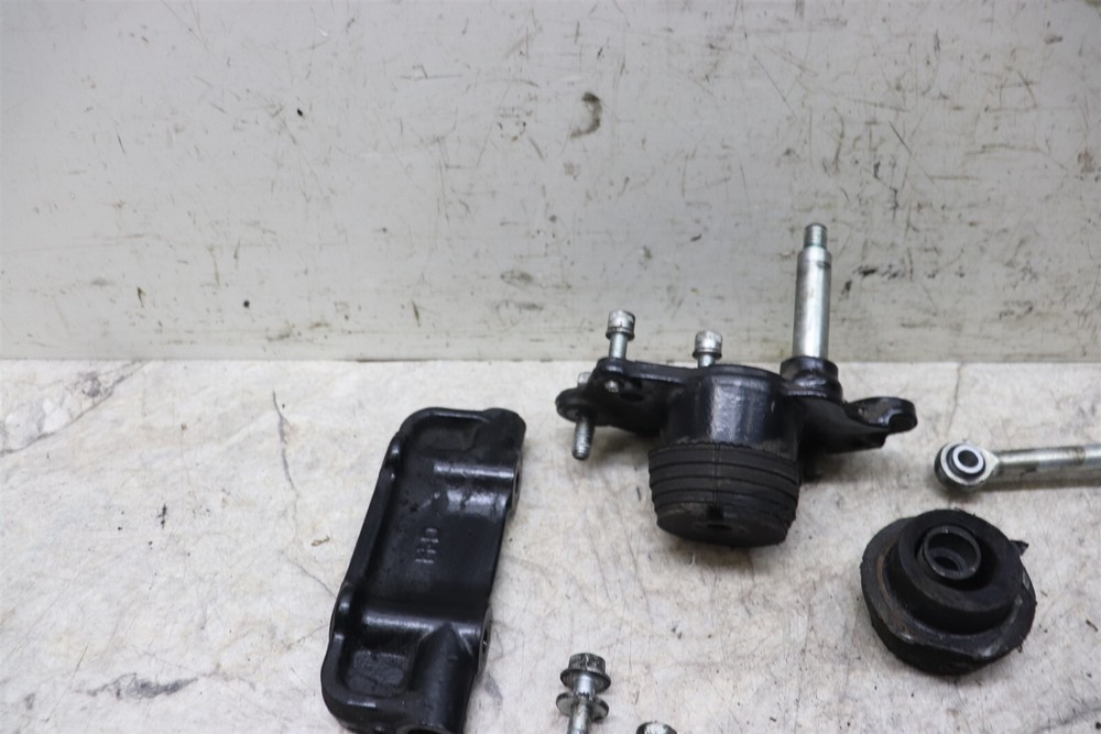 2009-2013 Harley Road Glide Engine Mounting Bolts & Brackets