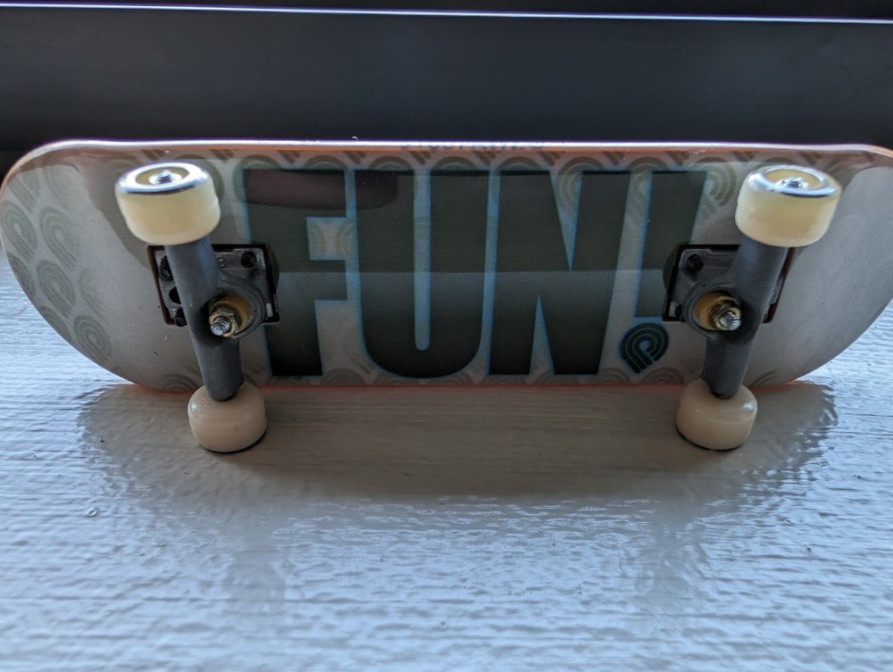 Birdhouse FUN! Techdeck Fingerboard