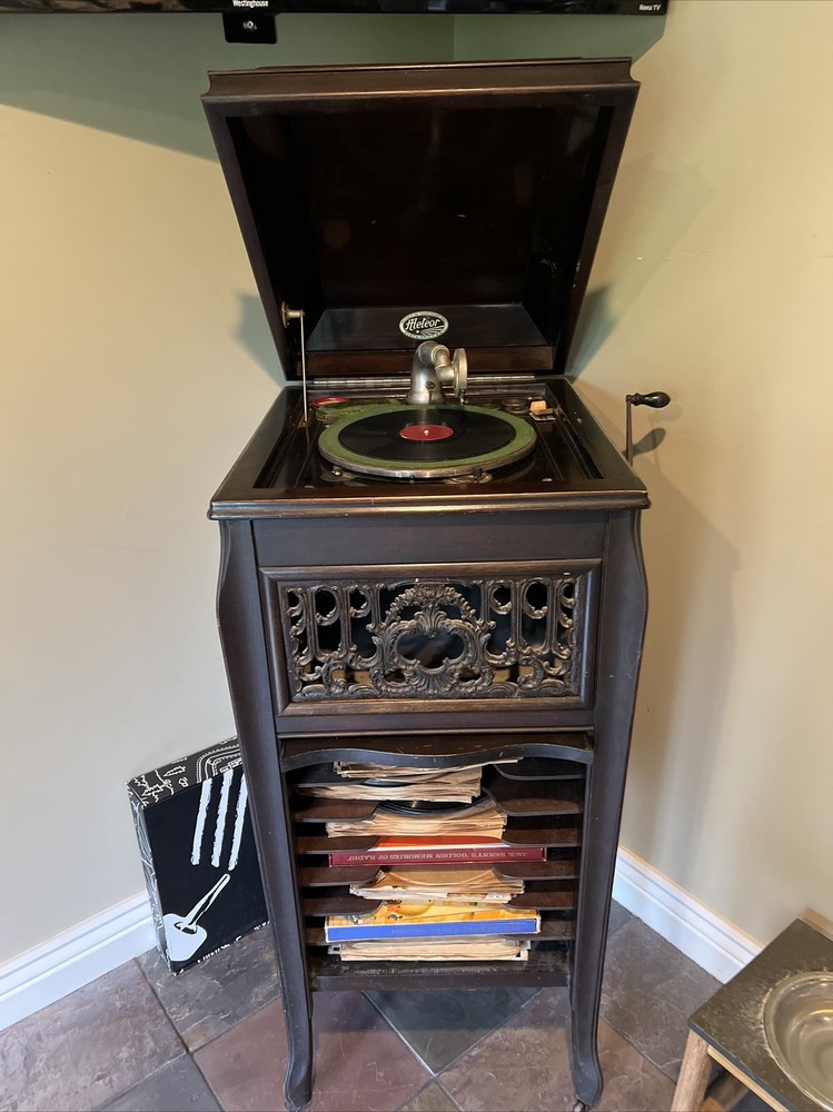 Meteor Record Player Cabinet