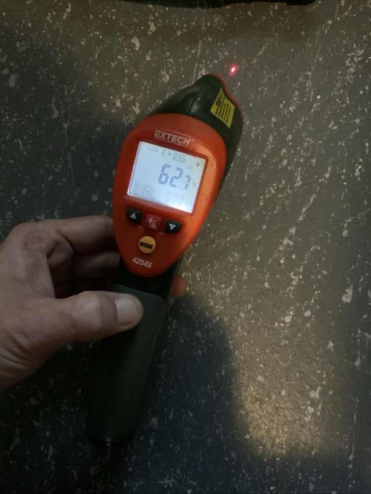EXTECH 42545 High Temperature Infrared Thermometer With Box