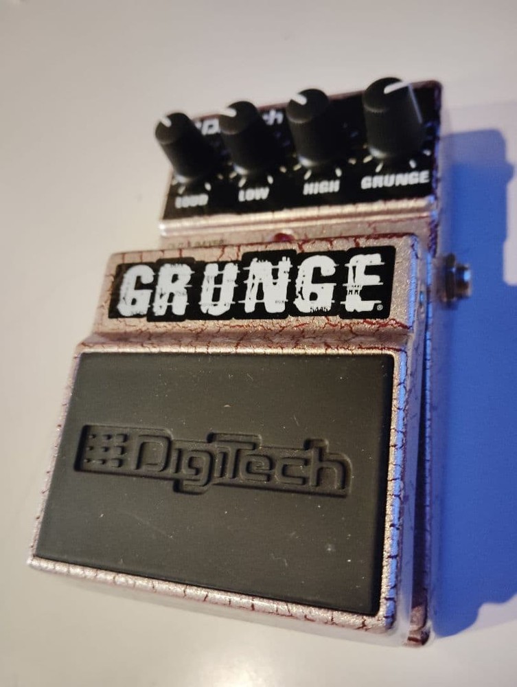 DigiTech Grunge Distortion Guitar Effects Pedal Operation Confirmed with Box