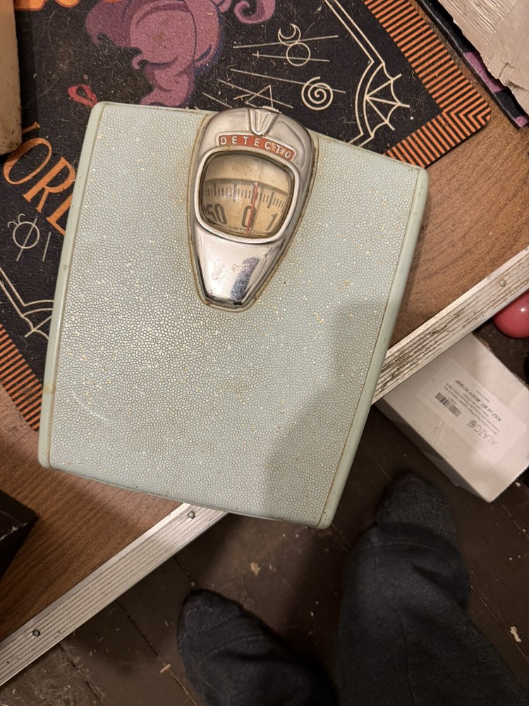 Vintage DETECTO Mid-Century Bubble Dial Light Blue Bathroom Scale Detecto