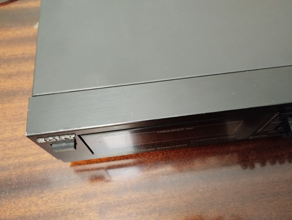 Sony SEQ-910 Graphic Equalizer / 9 Band Spectrum Analyzer