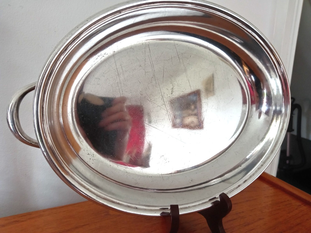 Silver plated twin handled 33 centimetre handle to handle bowl.