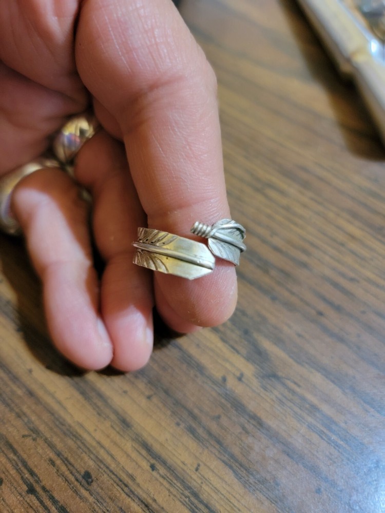 vandever Sterling Silver Adjustable Feather Open Thumb Ring