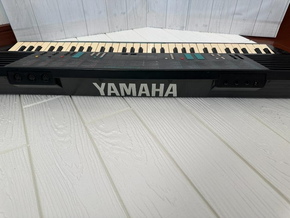 Yamaha Portasound PSS-780 Electronic Keyboard