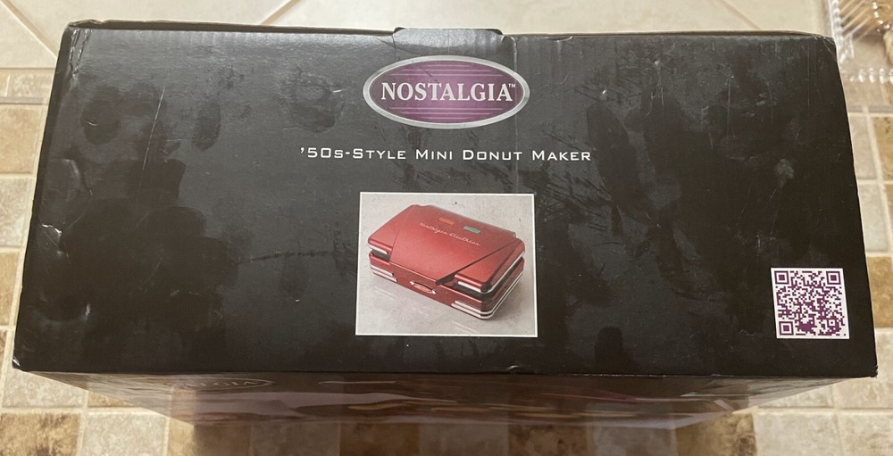 NOSTALGIA '50s-STYLE MINI DONUT MAKER