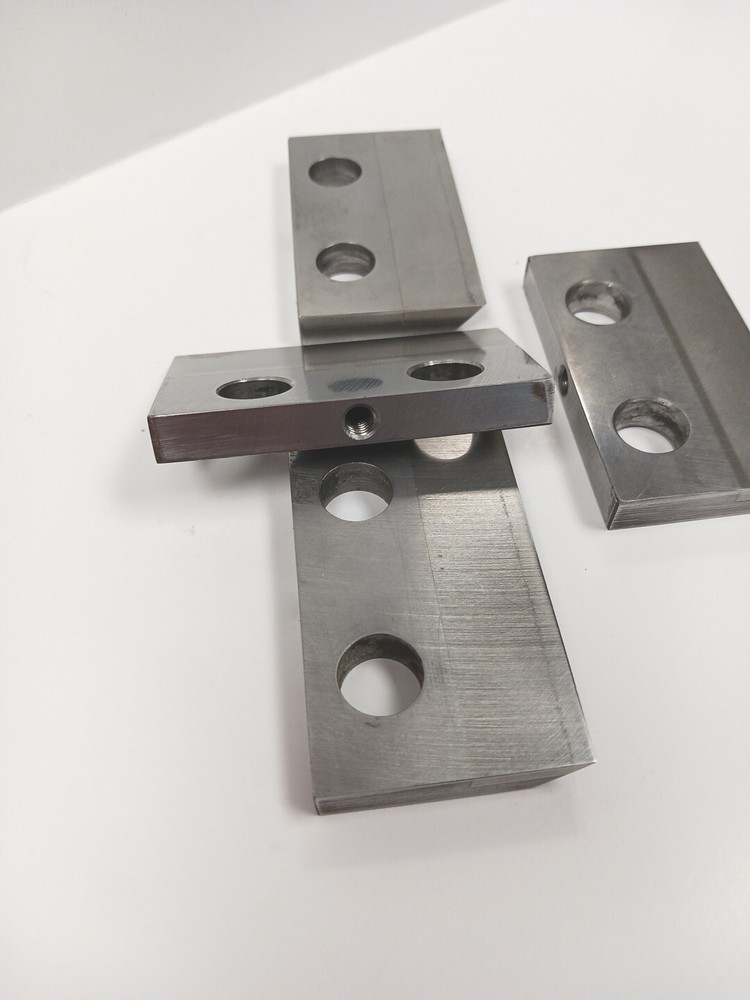 Thomas Wiley Mill Model 4 Blades Set