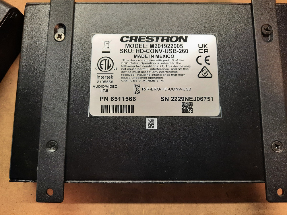 Crestron HD-CONV-USB-260 (Power Supply Included)