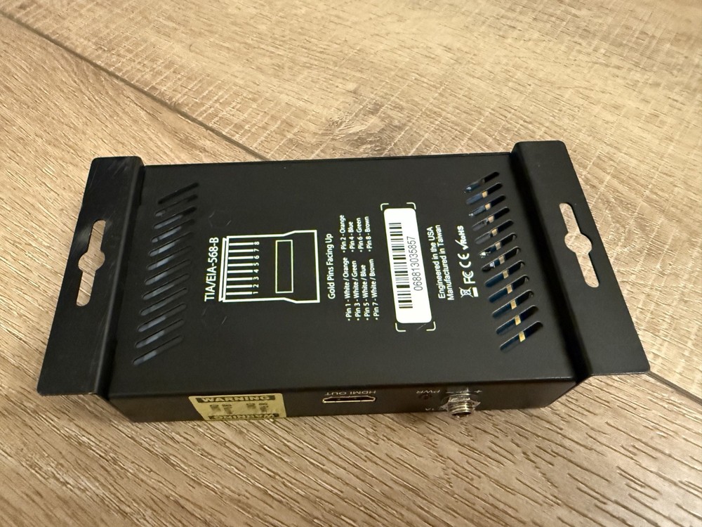 Binary B-500-EXT-230-RS HDBaseT Receiver HDMI Extender - Powers on but Untested