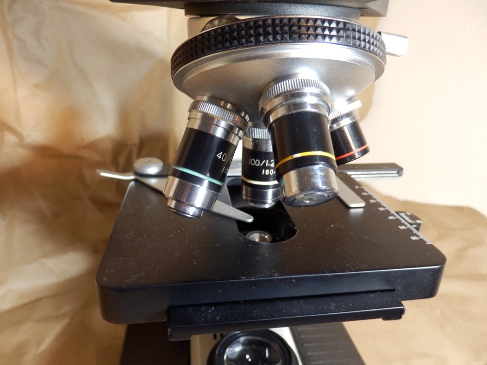 OMAX 40X-2000X LED Compound Microscope