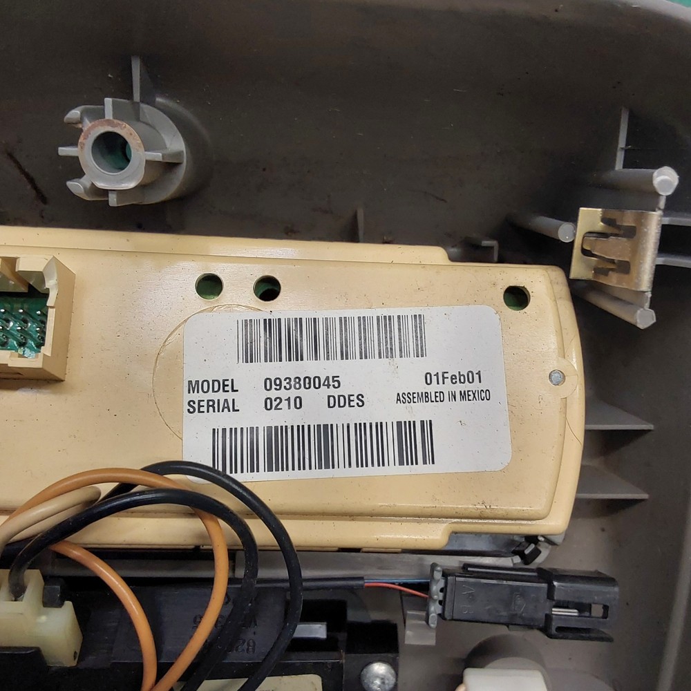 2003-2006 Cadillac Escalade Overhead Console Map Light OEM 821179