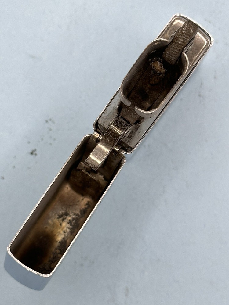 Vintage 1997 Bahrain Chrome Zippo Lighter