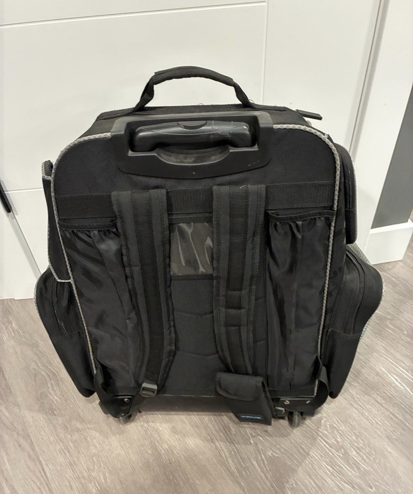 True Backpack Hockey Bag- Excellent condition