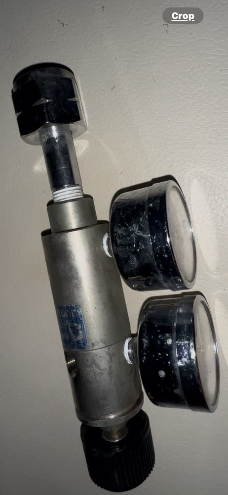 Air Liquide model 1001 regulator, *untested*