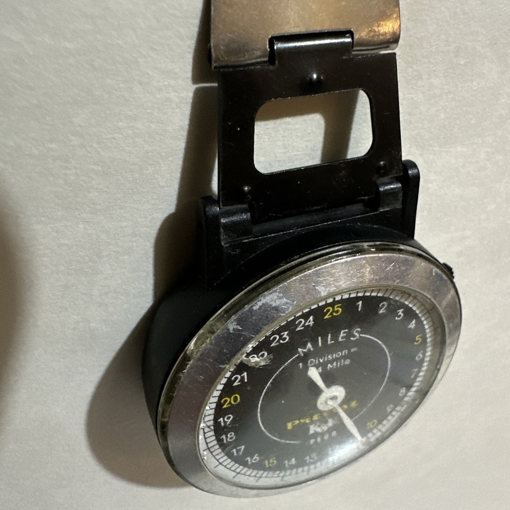 K&R PRECISE Pedo Vintage Pedometer Motion Activated Step Tracker