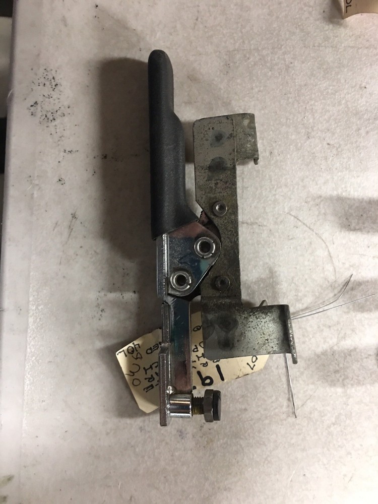PREOWNED 1977 CORVETTE RIGHT REAR T TOP LATCH