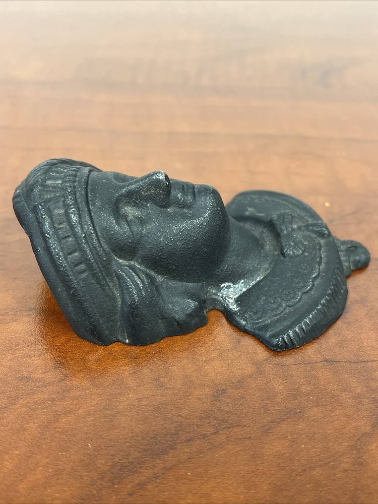 VTG Cast Iron Christopher Columbus Match Holder Match Strike