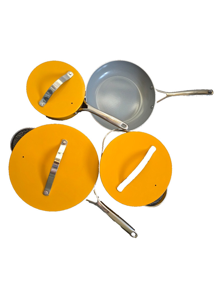 pots and pans set